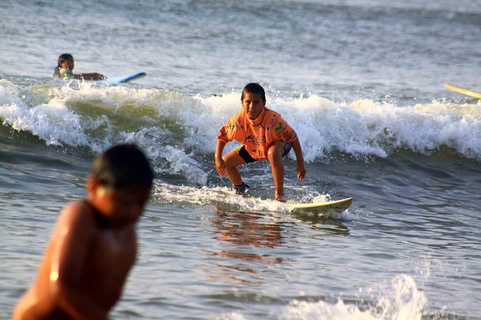 Luis Angel Surfeando